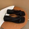 Thick-soled wedge slippers women's summer wear new temperament soft-soled toe sandals vacation beach shoes