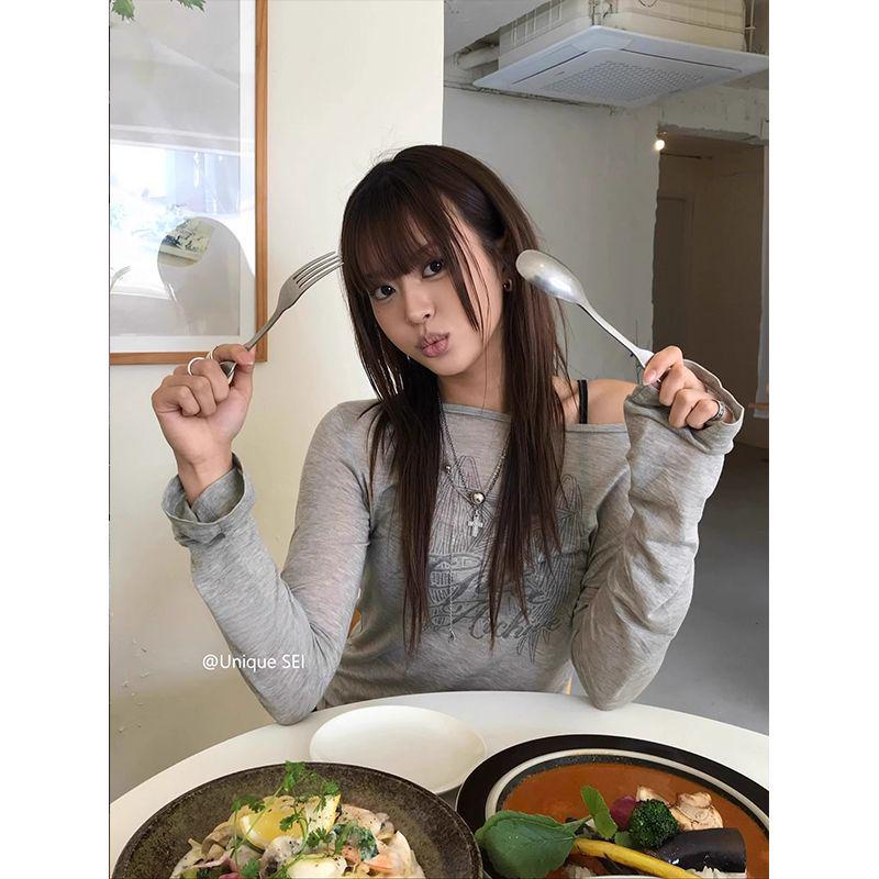 Slim Fit Off-Shoulder Long Sleeve Top - Versatile Base Layer for Spring & Autumn