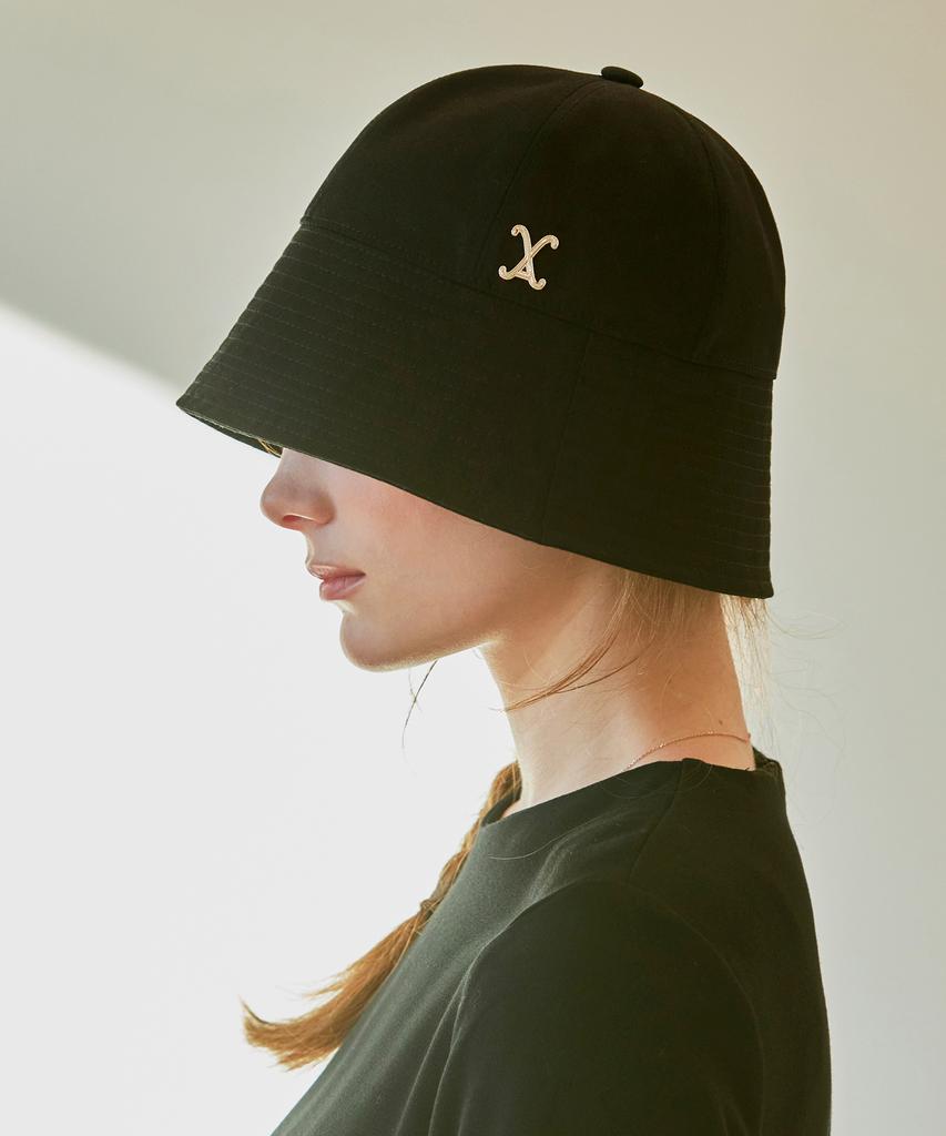 Bajal Va Curved Studded Round Drop Bucket Hat Black