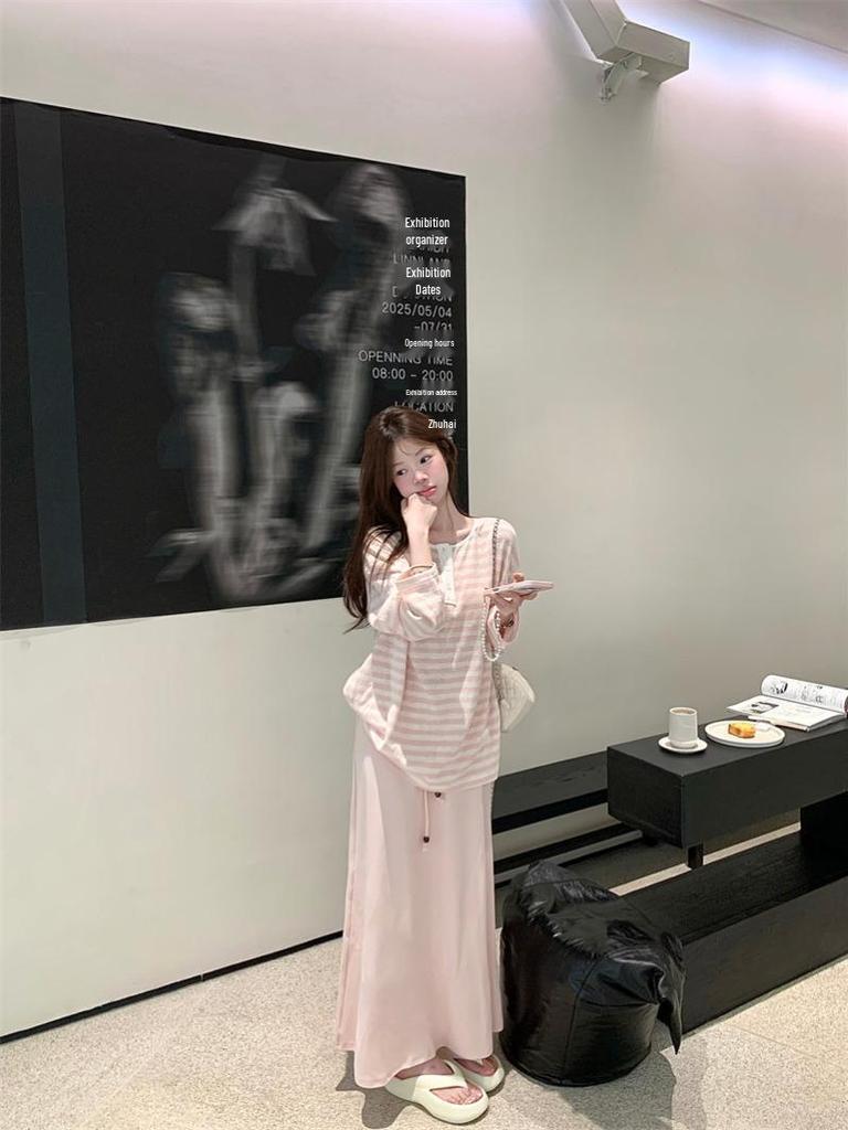 Women's Pink Striped Button-Up Long Sleeve Tee - Casual, Loose, and Age-Reducing Style for Early Autumn