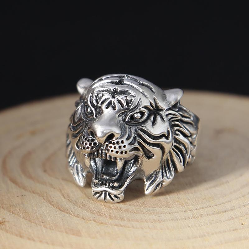 

Qishang 925 Thai Silver Men s Domineering Tiger Head Ring - Retro Style Adjustable