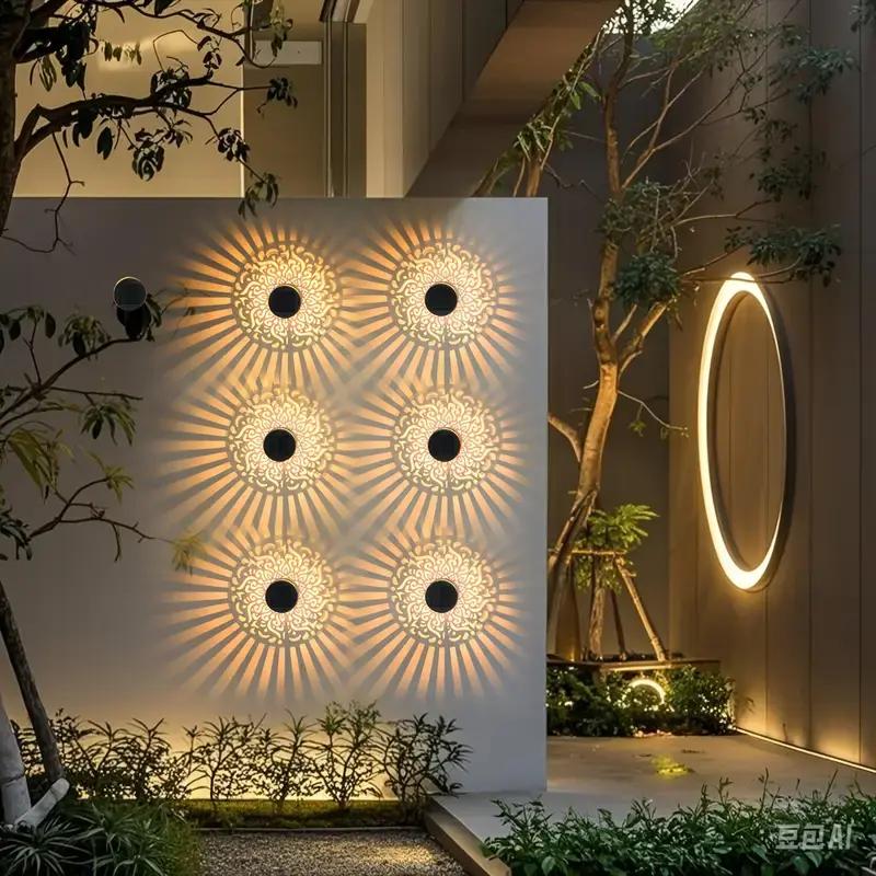 1/2 Stück Solar-Wandleuchten, hohle Solar-Außenwandleuchten für Haustüren, Weihnachts-, Halloween-, Party- und Hofdekoration