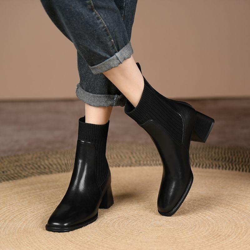 French Retro High Heel Leather Ankle Boots for Women - AutumnWinter 2025 Collection 36 3870₽