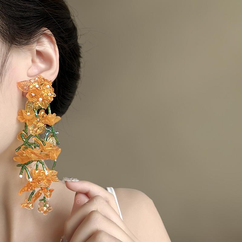 Yellow acrylic glass beads flower fringed earrings fashionable fresh studs sweet versatile earrings
