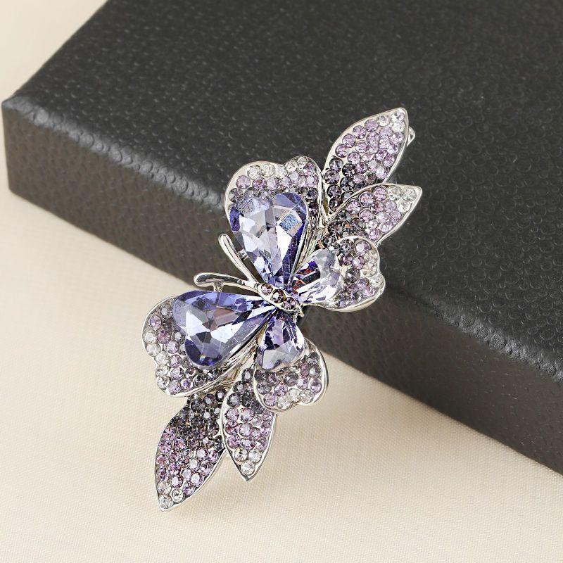 Elegant Small Butterfly Hair Clip - Stylish Accessory for Bangs and Back of Head