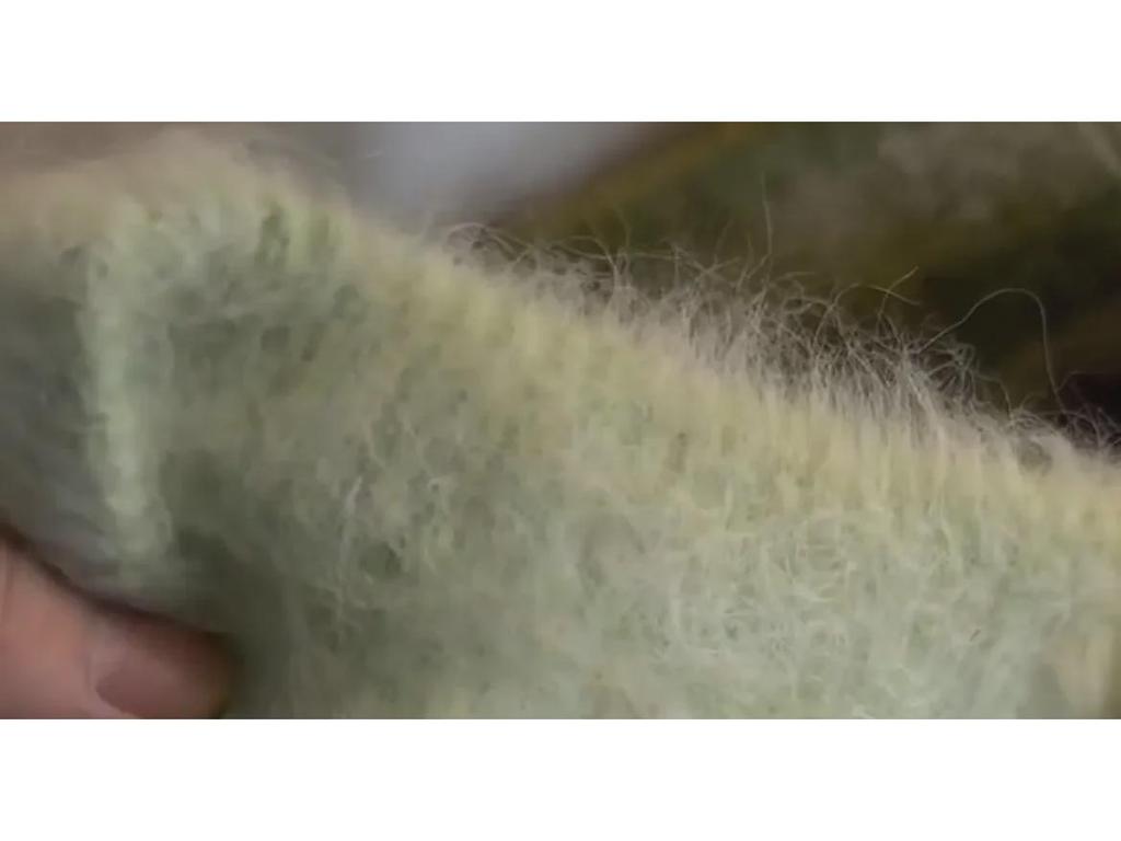 Elegant Green Mohair Sweater for Women - Winter Thickened, Luxurious Feel, Beautiful Mink Wool Pullover