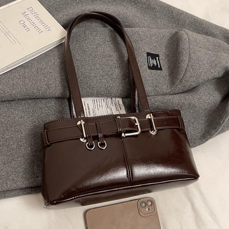 Korean niche underarm bag women's 2025 new trendy autumn and winter fashion commuter shoulder bag simple and versatile handbag