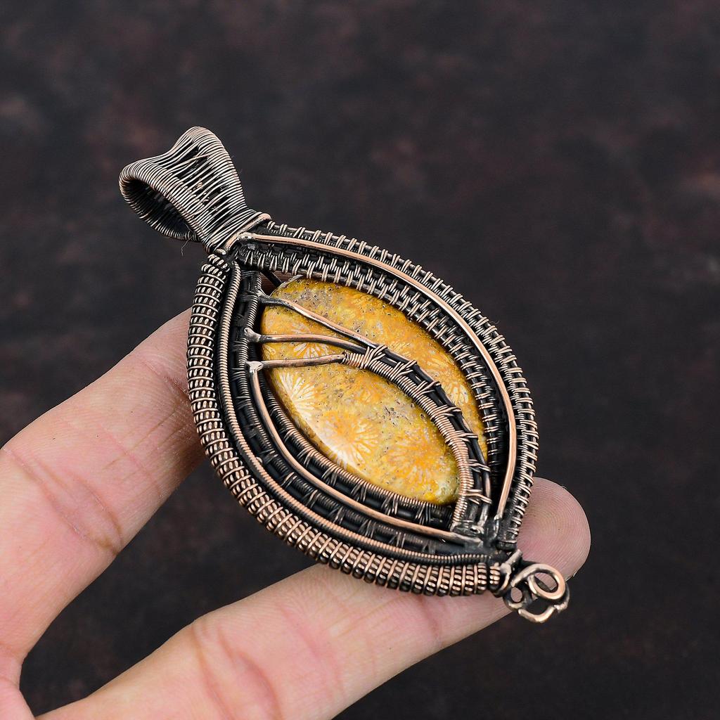 Fossilkorallen-Anhänger Kupferdraht-umwickelter Anhänger Edelsteinschmuck Handgefertigter Anhänger Fossilkoralle Kupferschmuck Designer-Anhänger Geschenk für Sie