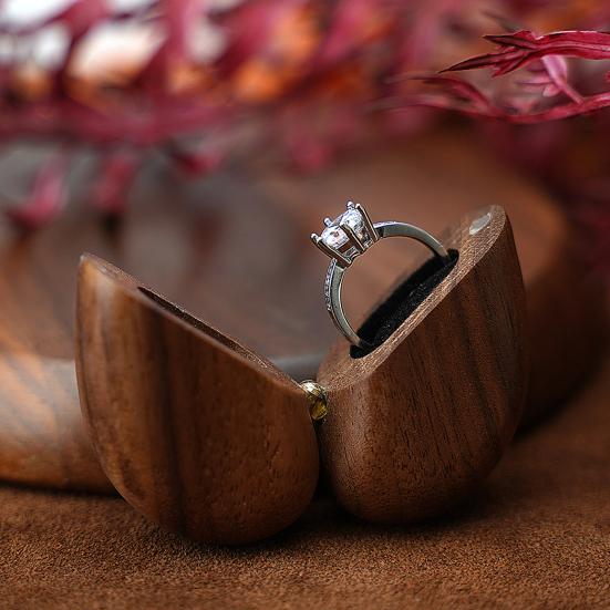 Heart-shaped Ring Box Compact Size Portable Retro Style Wooden Proposal Wedding Ring Holder Jewelry Organizer