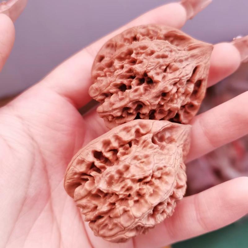 1 Pair Walnut Solid Wood Hand Massage Balls Portable Stress Relief Exercise Tool for Home Decor Ornament