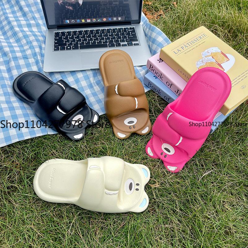 Fashion EVA Ugly Cute Funny Women's Slippers Bear Summer Sandals Fashion Versatile Lightweight Bathroom Bath Non-slip Slippers Ins 2025
