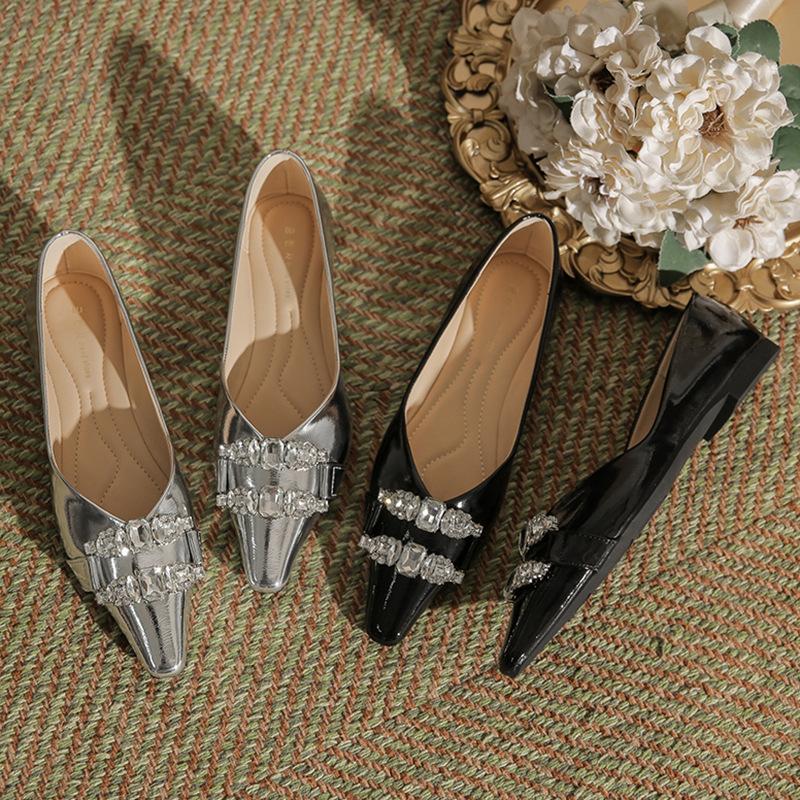 ZDW22-5 silberne flachsohlige Doudou-Schuhe mit einem Riemen, flachem Ausschnitt, großen Strasssteinen, weicher Sohle, Damen-Schuhe, temperamentvoll, Nische, rutschfest, einzeln