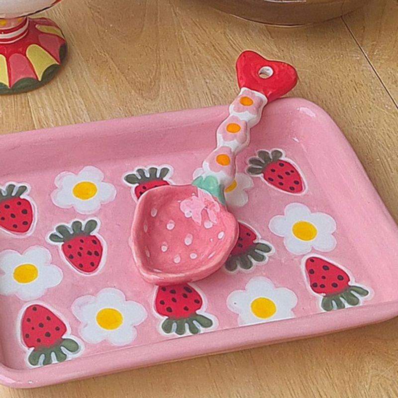 Deulkkot Ceramic Pink Flower Strawberry King Spoon