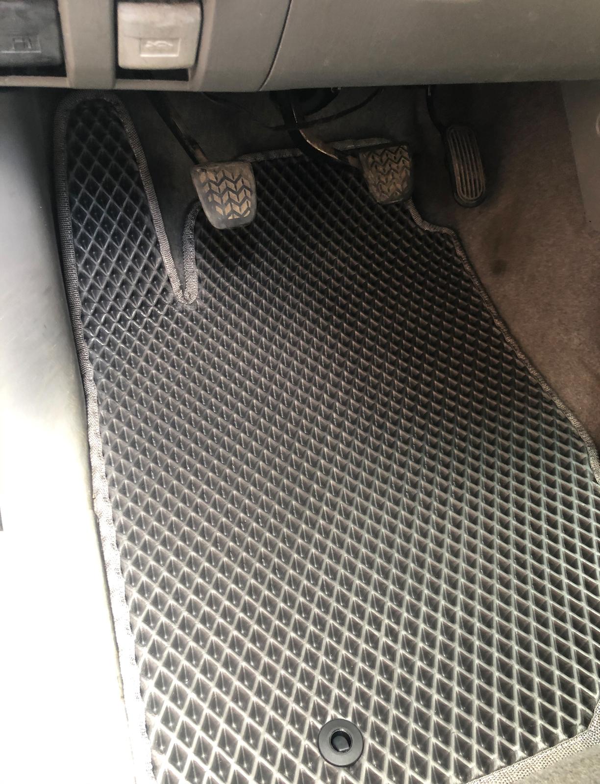 

Коврики EVA (черные) для Toyota Hilux 2006-2015 гг