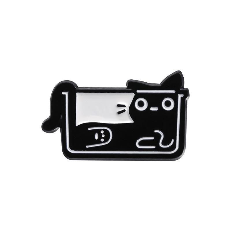 Stylish Black Cat Animal Brooch Unique Kitchenware Inspired Decorative Pin