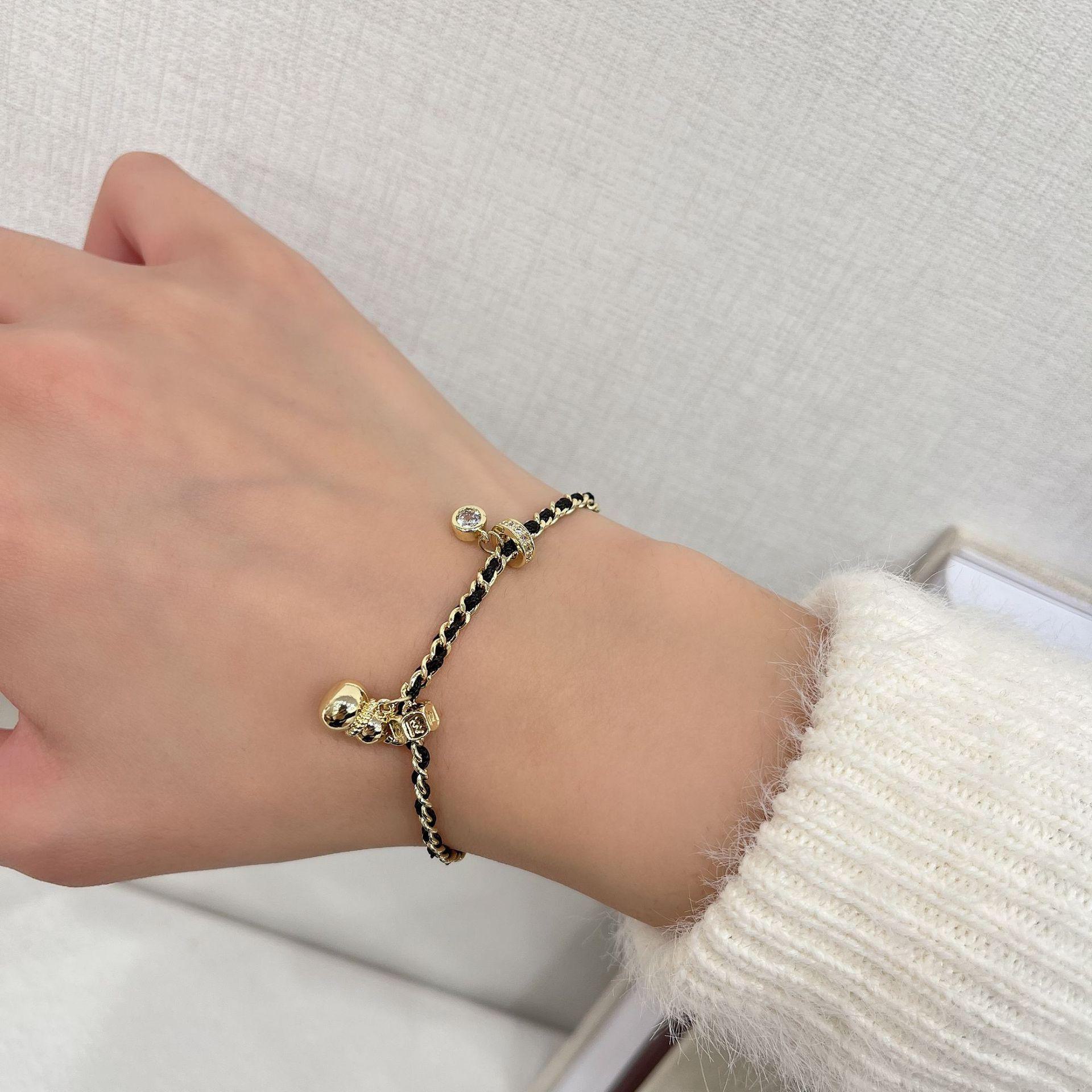 

Шикарный черно-золотой плетеный тыквенный комплект из ожерелья и роскошного ретро-браслета для женщин rope chain bracelet чёрный