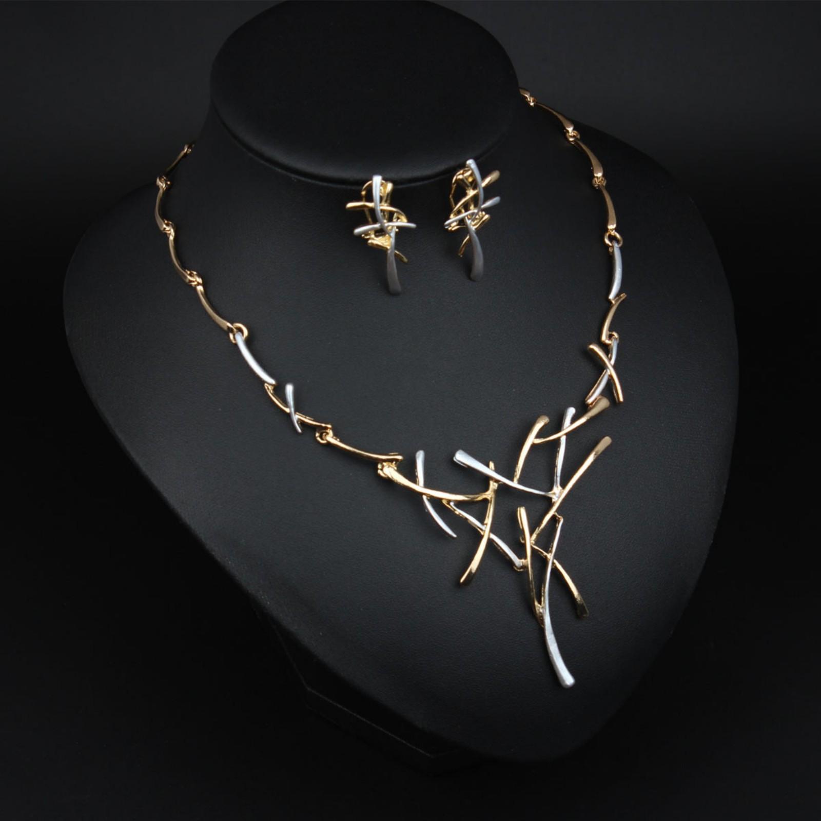 

Модний Геометричний Порожнистий Металевий Набір: Намисто та Сережки Стовбур Дерева One Size