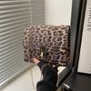 Fashionable Retro Street Style Pu Leather Handbag Elegant Small Square Bag With Chain