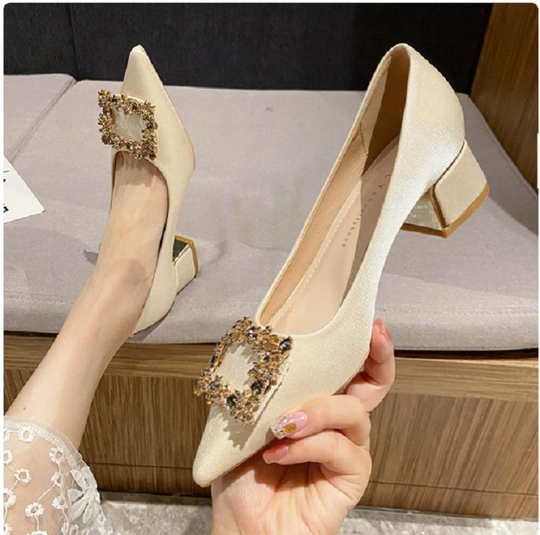 

2024 new red high heels women s thick heels show clothes bride wedding shoes dress bridesmaid shoes French low heels 40 абрикосовий