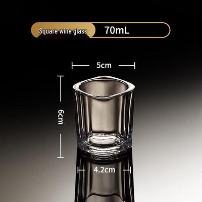 Trinkgeschirr – Becher & Gläser