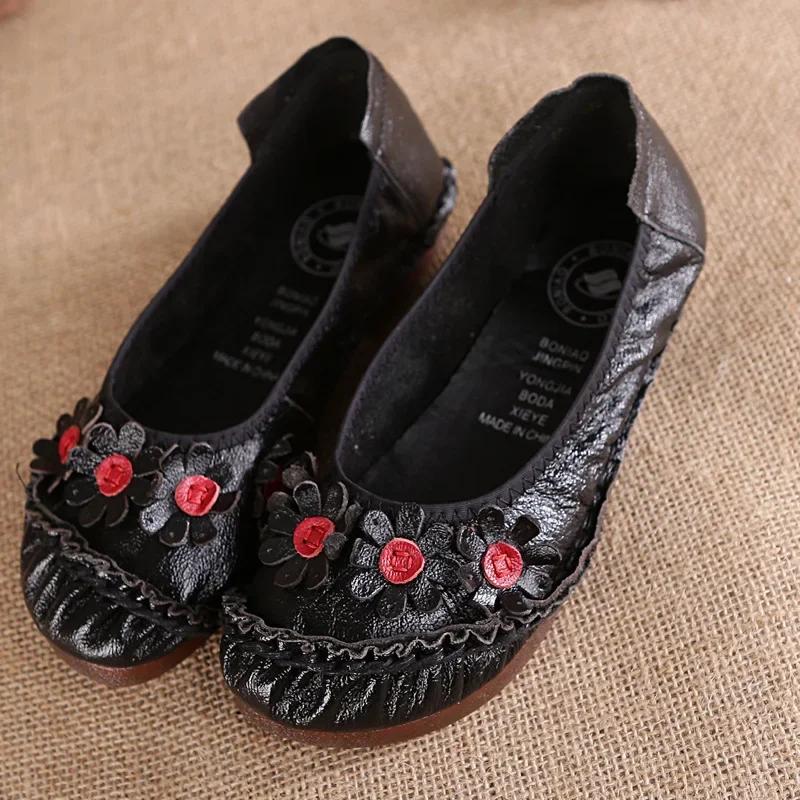 Moda Nuevos Flores Zapatos de Mujer Étnicos Alta Calidad Mocasines Moda Slip on Planos Zapatos Casuales Femeninos Suela Blanda Zapatos de Mamá 2024
