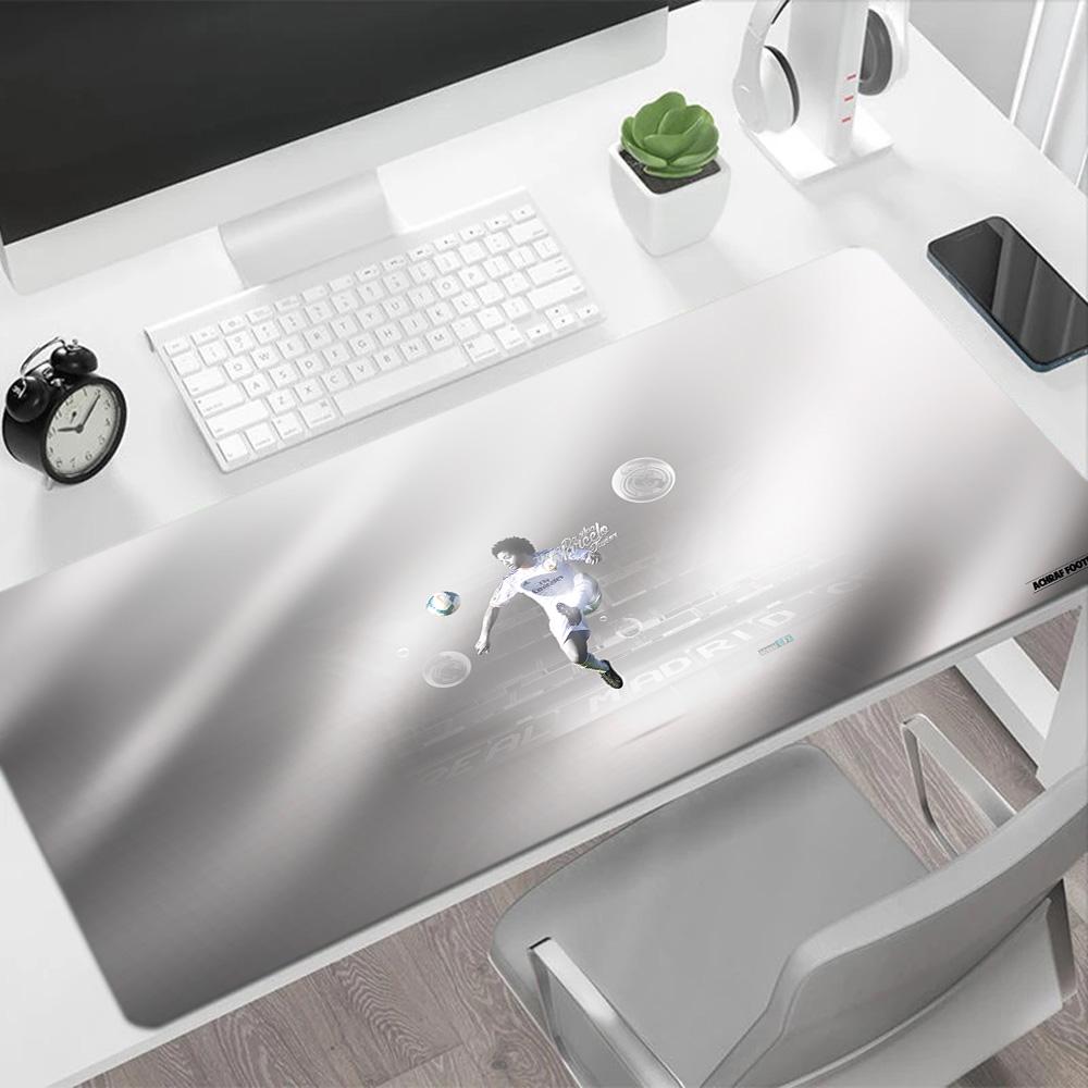 Football Player Action Gaming Mouse Pad Gaming Laptop Mouse Pad Office Mouse Mats Non-Slip Rubber Bottom Office Desk Accessory