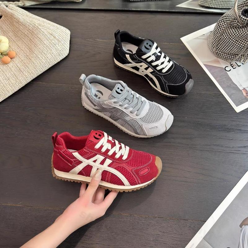Women's Vulcanized Shoes Spring Autumn Fashion Lace Up Height Increase Outdoor Flats Lightweight Comfortable Breathable Sneakers
