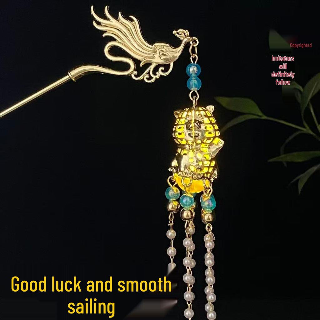 Ancient Style Luminous Hairpin: High-End Alloy Lantern Design for Hanfu Skirts