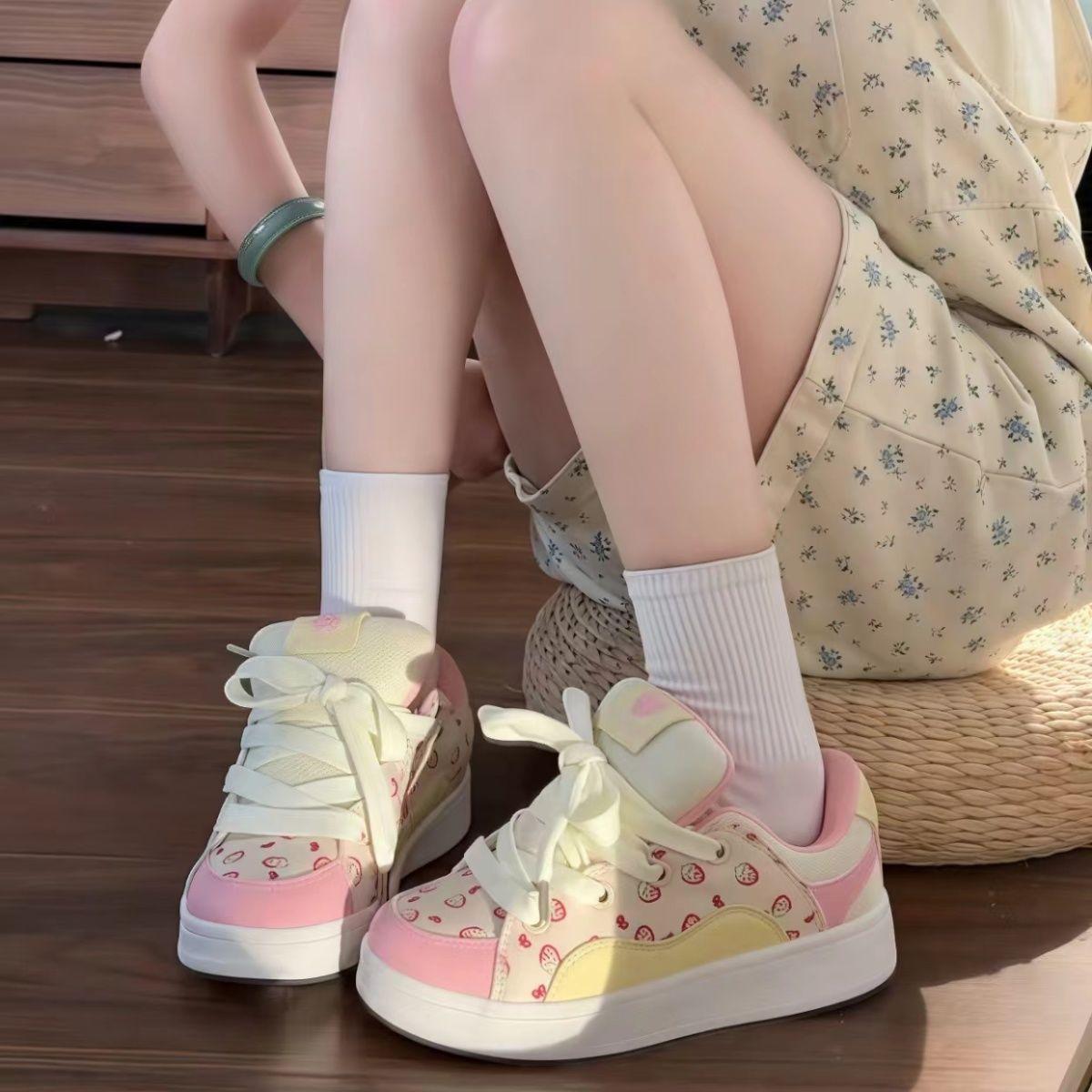 

2025 New Exquisite Women s Sneakers Fashion Versatile Casual Board Shoes for Girls Simple Lightweight Breathable Running Shoes 40 розовый