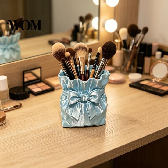 Concealer Brush Container Satin Bow Bag Makeup Holder, 3D Printed Beauty Tool Organizer Large Capacity for Desk, Bowknot Pouch Pencil Holder