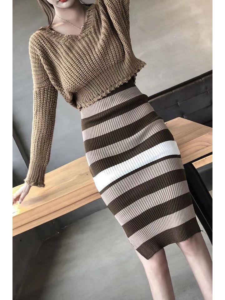 2025 Autumn/Winter Korean Retro Hyuna Two-Piece: V-Neck Sweater + Striped Skirt Dress