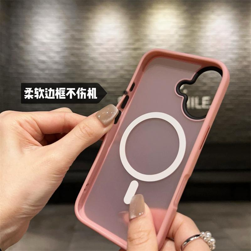 Applicable to iPhone16 skin-friendly matte magnetic mobile phone case Apple 16promax large hole semi-transparent matte surface skin-feeling case