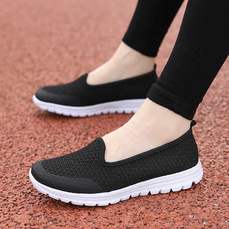 Women Breathable Slip-On Fitness Sneakers Ladies Non-Slip Casual Walking Shoe Lightweight Big Size 42 Flying Woven Walking Shoes