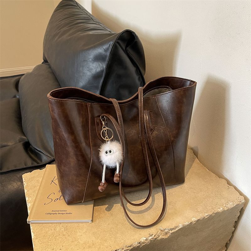

Bag Female Large Capacity 2025 New Arrival Spring and Summer Fancy Brown College Student Shoulder Bag for Class Commuter Tote Brown [collection send pendant]]