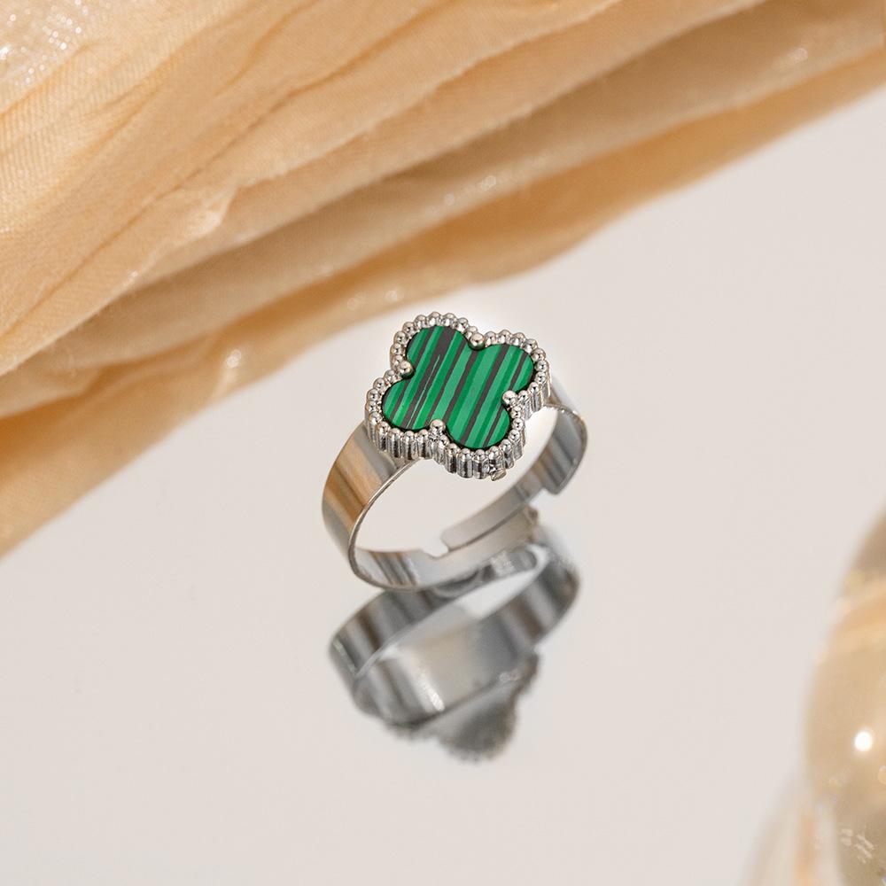 

Кольцо «Четырехлистный клевер» из титановой стали, не тускнеющее зелёный