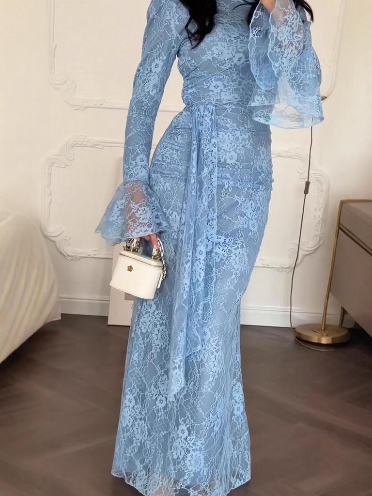 Autumn 2025 Blue Lace Waist-Cinching Long-Sleeved Women's Dress