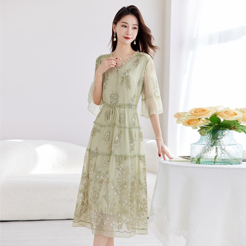Hangzhou Mulberry Silk Dress Women's New Summer 2026 Temperament Elegant Mage Slim and Thin Silk Embroidery