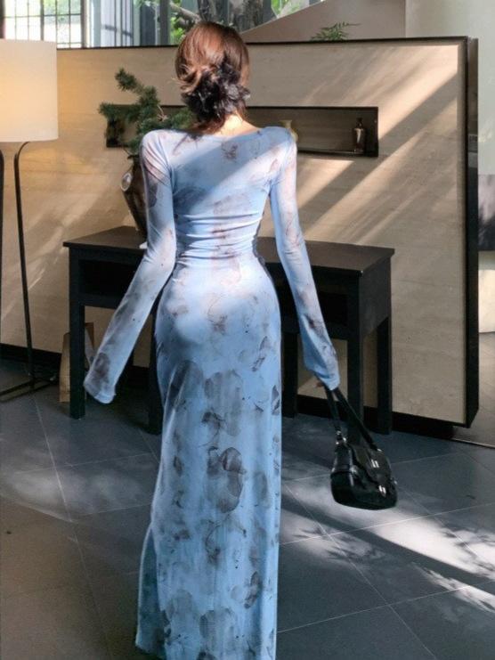 Elegantes königsblaues florales V-Ausschnitt-Kleid, figurbetont, Hüftumspielend - Neuer Herbst-Eingang