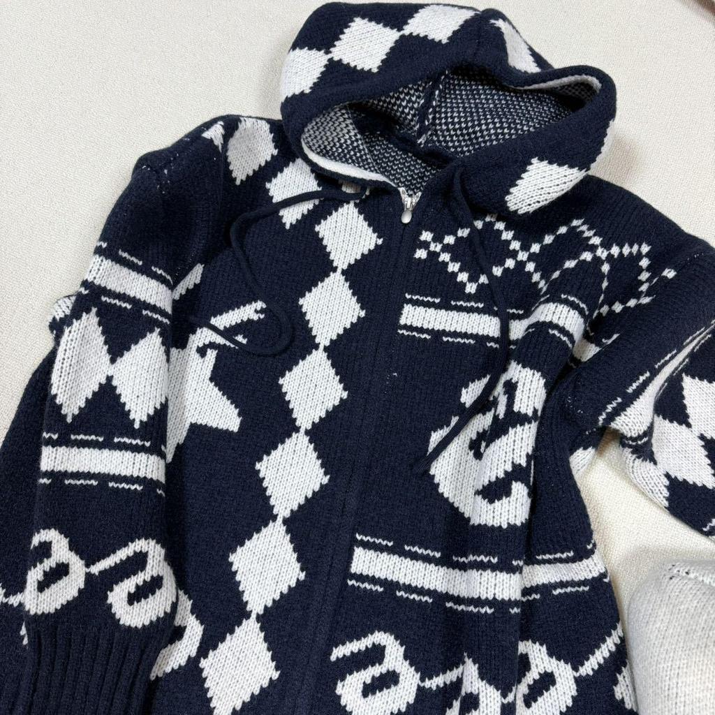 In Stock: Korean Niche Deer Rose Jacquard Hooded Knit Sweater Coat - Women's Loose, Cozy Style