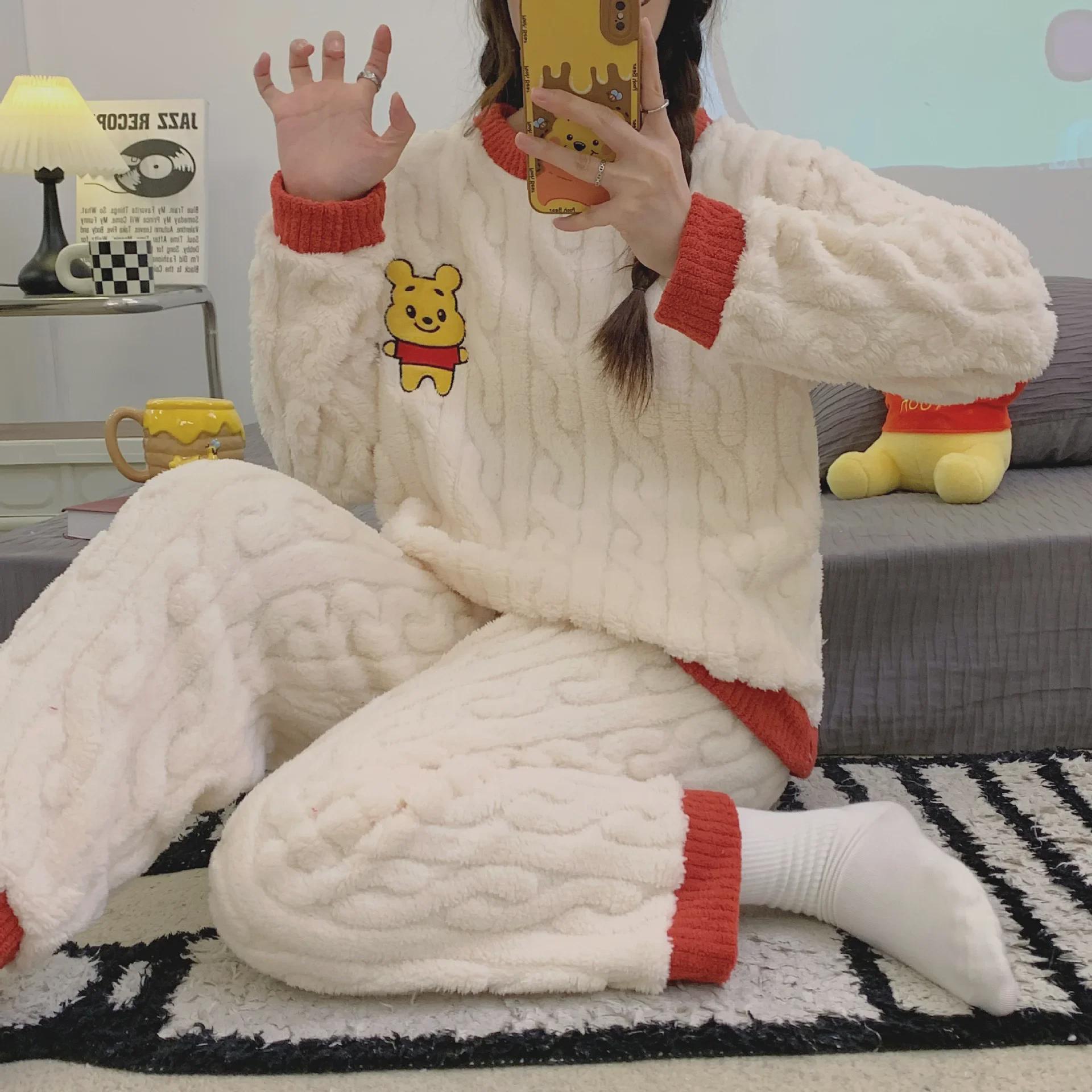 

Женский зимний бархатный пижамный комплект: Плотный, теплый, с длинными рукавами и цветочным узором XXL