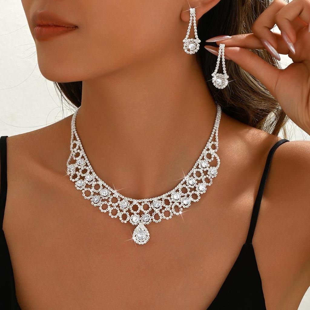 Water Drop Tassel Jewelry Set: Necklace, Earrings, Bracelet for Elegant Evening Dress