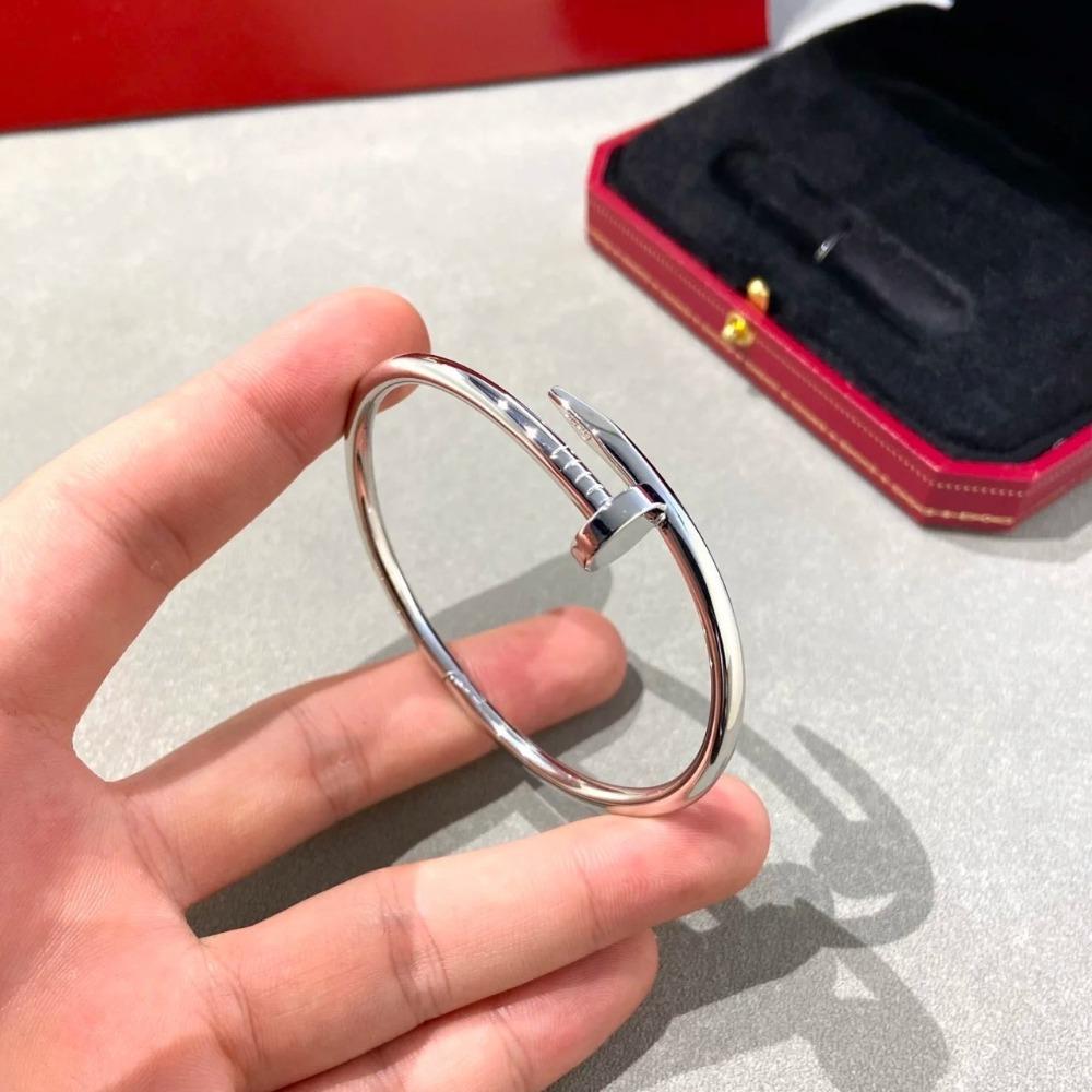 V Złoto Wersja Wysoka Klasyczny Gwoźdź Główka i Ogon z Diamentami Bransoletka dla Pary Grubo Platerowana 18K Różowe Złoto Lekki Luksus