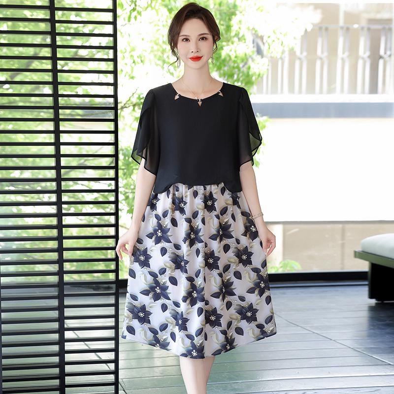 

2026 New Style Summer Chiffon Patchwork Two-Piece Dress for Middle-Aged Women 4XL (72.5-80 kg) чёрный