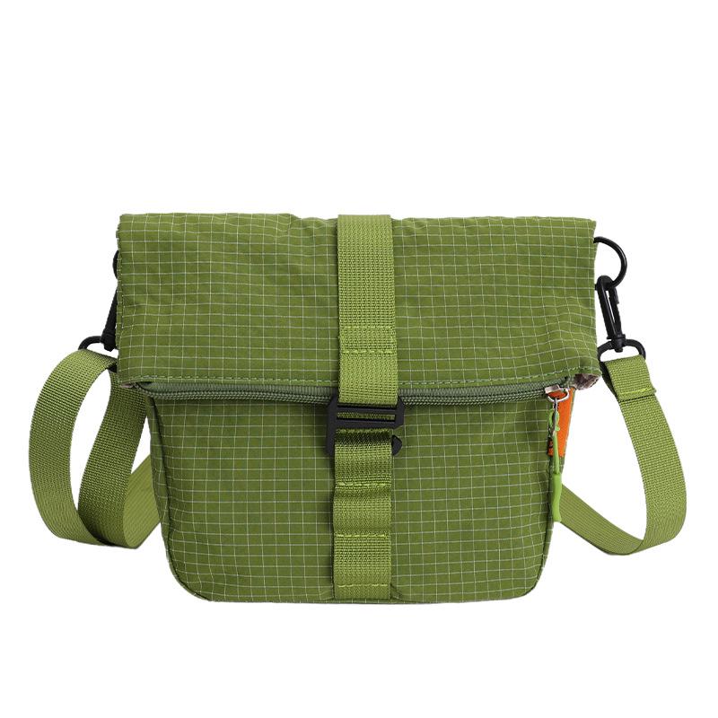 

Trendy Nylon Couples Crossbody Bag: Versatile, Casual, and Cool for 2026 зелений