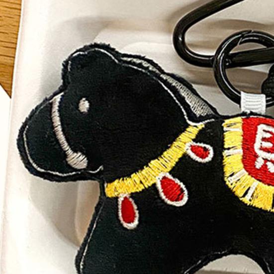 Lightweight Portable Keychain Chinese Characters Embroidery Horse Shape Keychain Good Luck Blessings Car Key Chain Bag Pendant