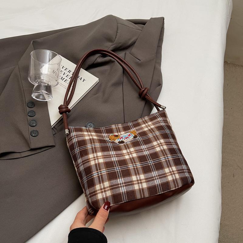 Retro Commuter Beautiful Bag Women's 2025 Autumn New Shoulder Underarm Bag Niche Large-capacity Casual Bucket Bag