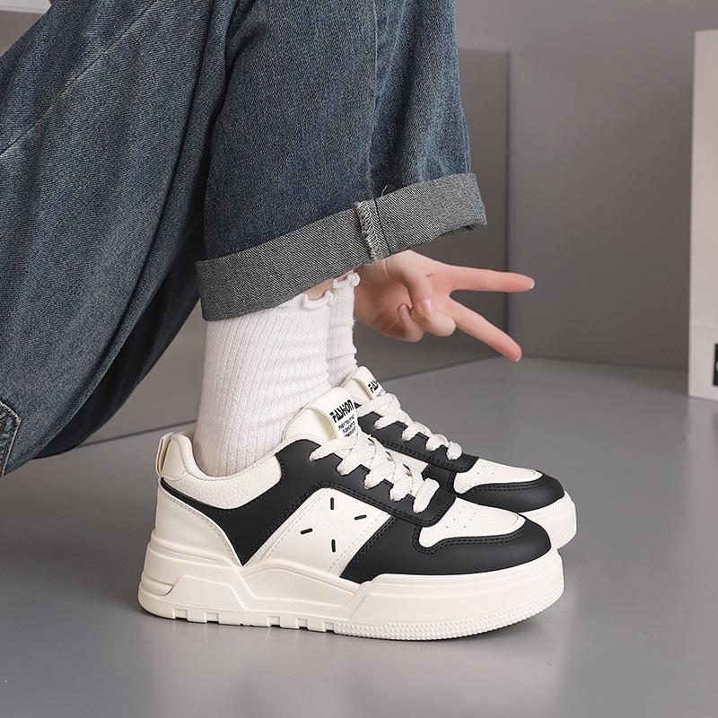 

Little white shoes women s autumn 2025 new shoes women s ins niche design versatile sports board shoes women s shoes HL-6659 35