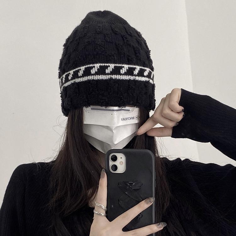 

Wool hat women s versatile winter ear protection warm bag head hat men s fashion color matching good elasticity comfortable cold hat Adult (54-60cm) чорний