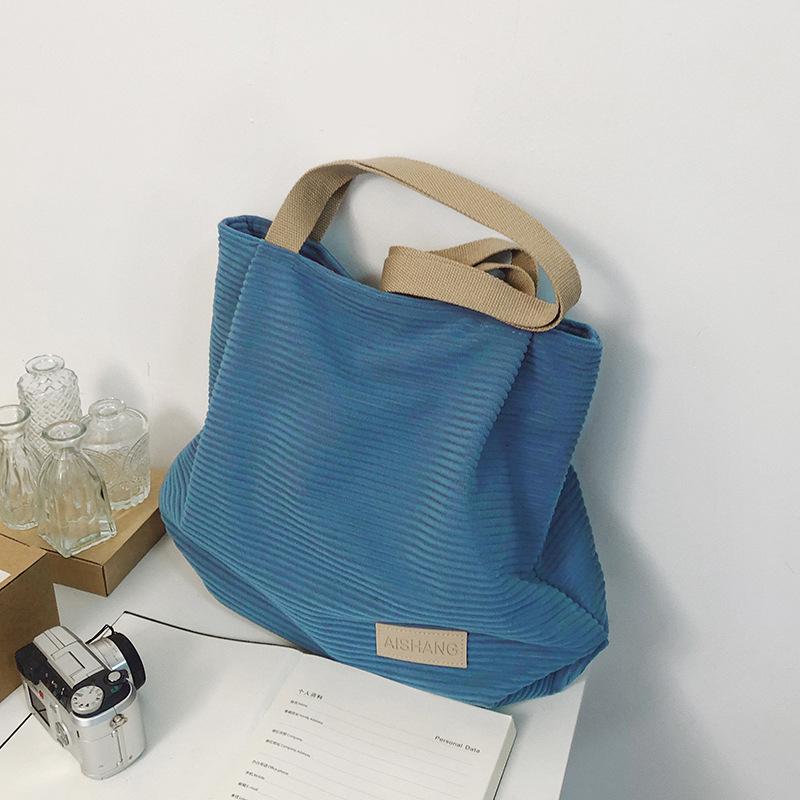 

Trendy Women s Corduroy Tote: Casual, Large Capacity Shoulder Bag for Daily Commute One Size синий