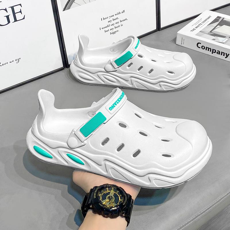 Fashionable Simple Classic Men Hole Shoes Home Bathroom Non-Slip Lightweight Slippers Outdoor Anti-Collision Hollow Garden Shoes